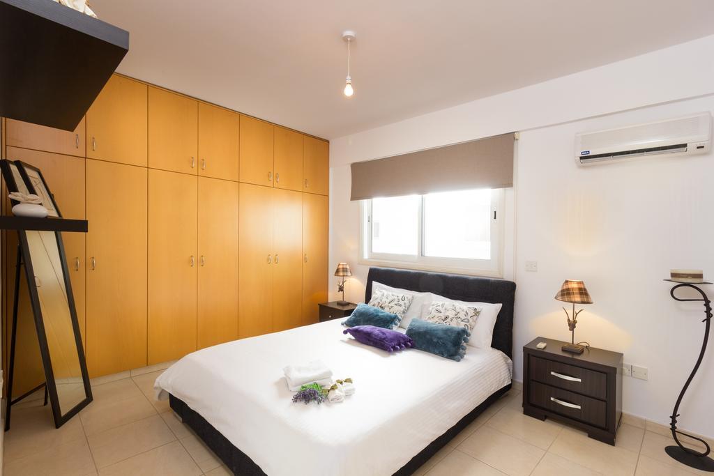 Elena Court Apt 401 Apartment Ларнака Екстериор снимка